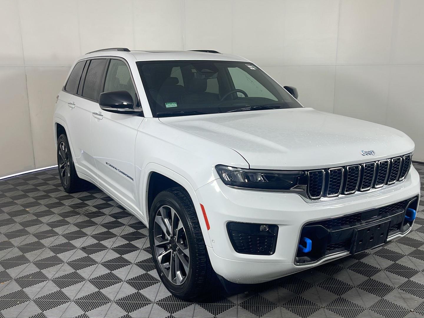 Used 2023 Bright White Clearcoat Jeep Overland image 5