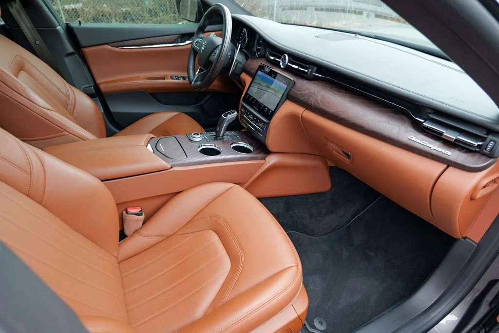 Used 2023 Grigio Maratea Metallic Maserati Modena Q4 image 35
