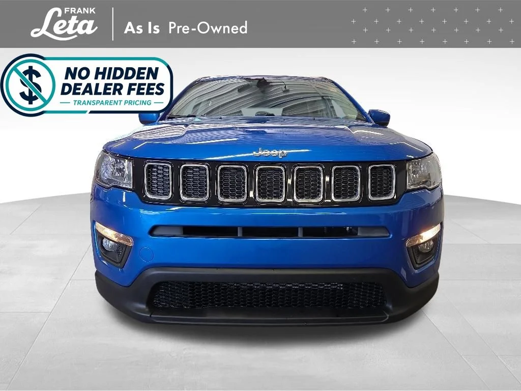Used 2019 Blue Jeep Latitude image 10