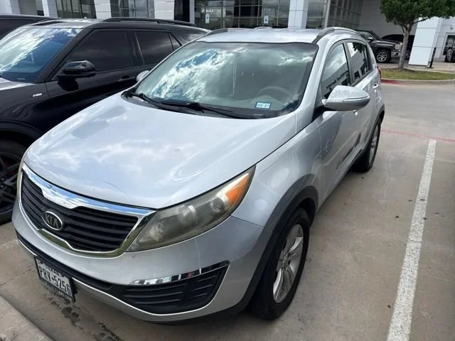 Used 2012 Silver Kia LX image 2