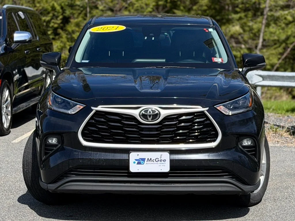 Used 2021 Black Toyota LE image 2