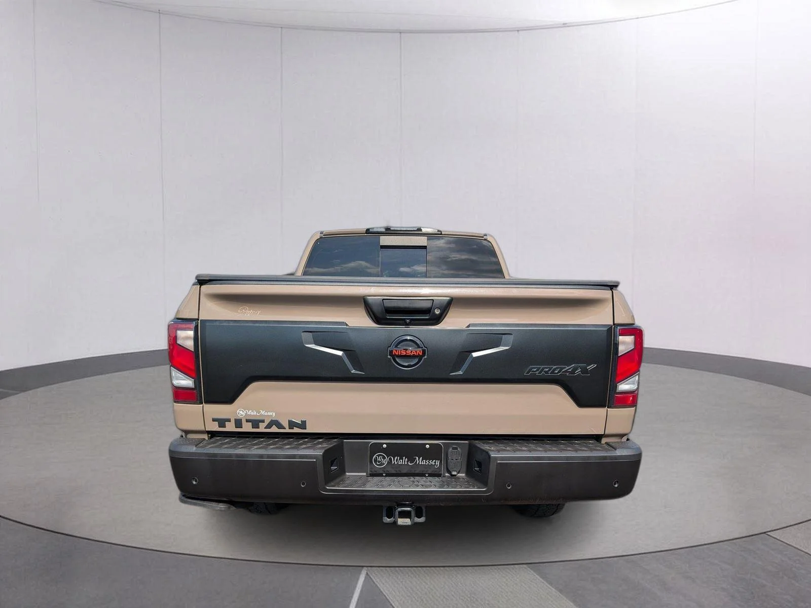 Used 2021 Baja Storm Nissan PRO-4X image 4
