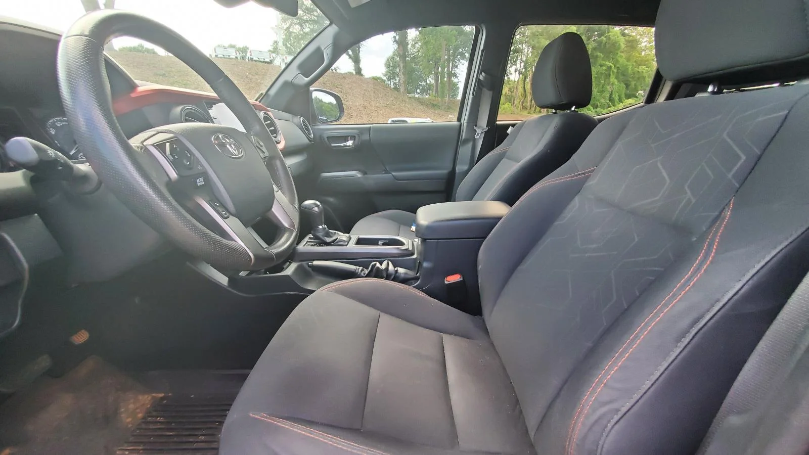 Used 2020 Silver Sky Metallic Toyota SR5 image 3