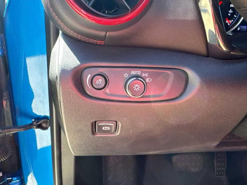 Used 2021 Blue Chevrolet RS image 39