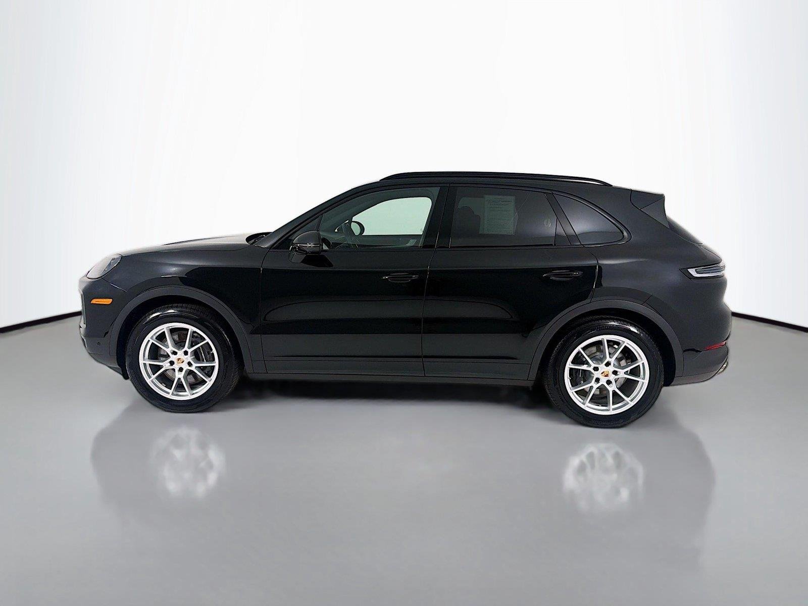 Used 2025 Chromite Black Metallic Porsche  image 2
