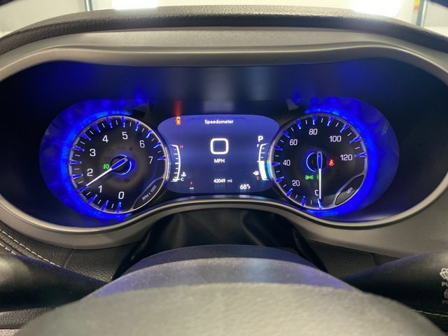 2024 Chrysler Pacifica Touring L - Photo 11
