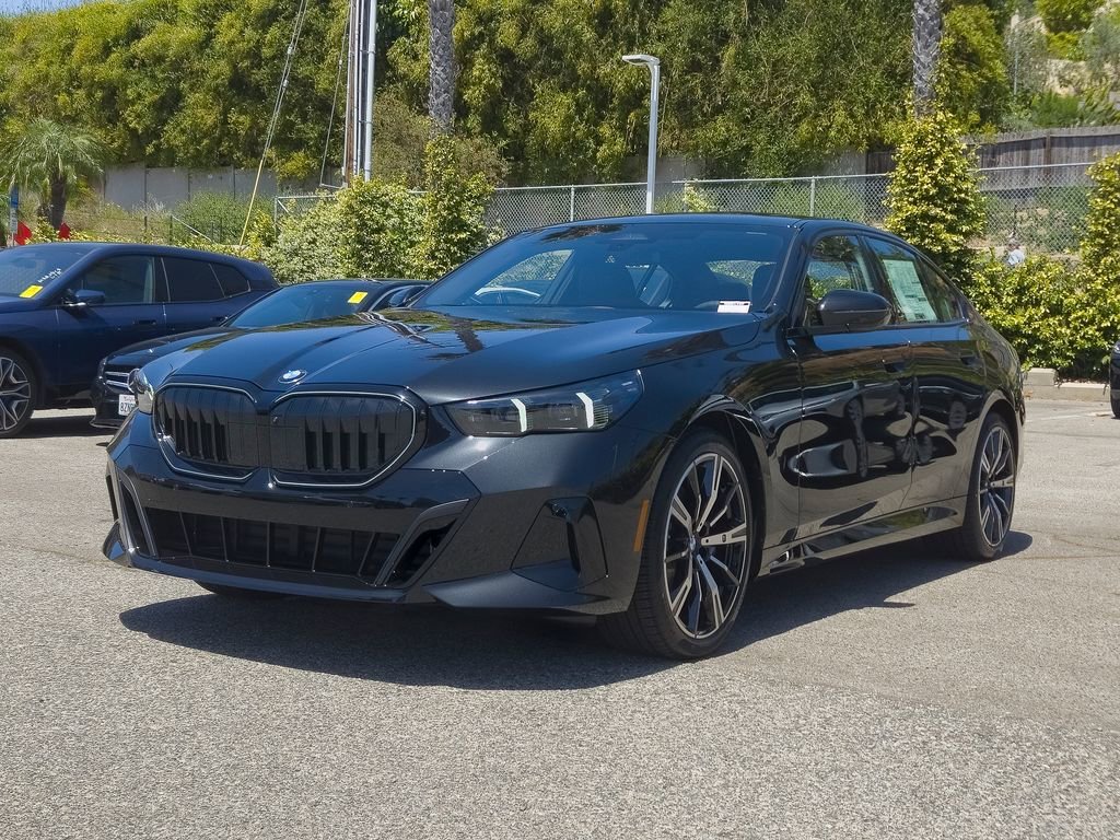 New 2026 Black Sapphire Metallic BMW 530i image 2