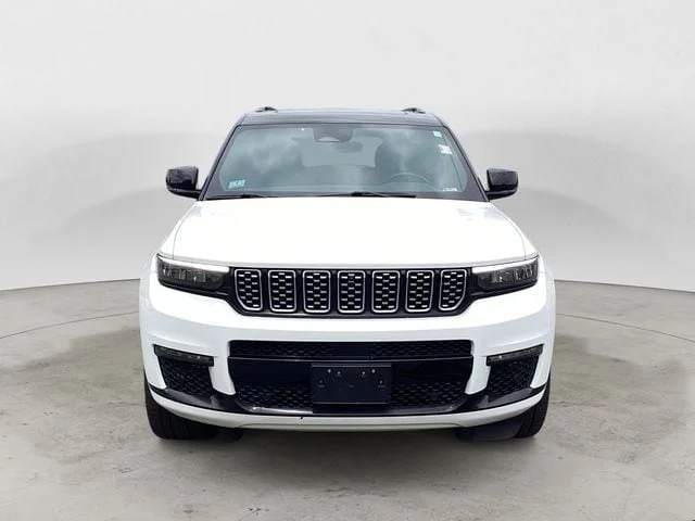 Used 2023 Bright White Clearcoat Jeep Summit image 8