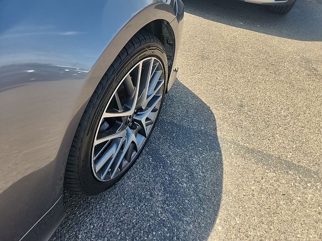 Used 2015 Gray Lexus 350 image 15