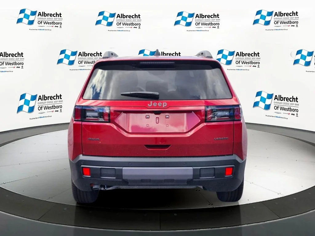 New 2026 Red Hot Pearl-Coat Exterior Paint Jeep Laredo image 4