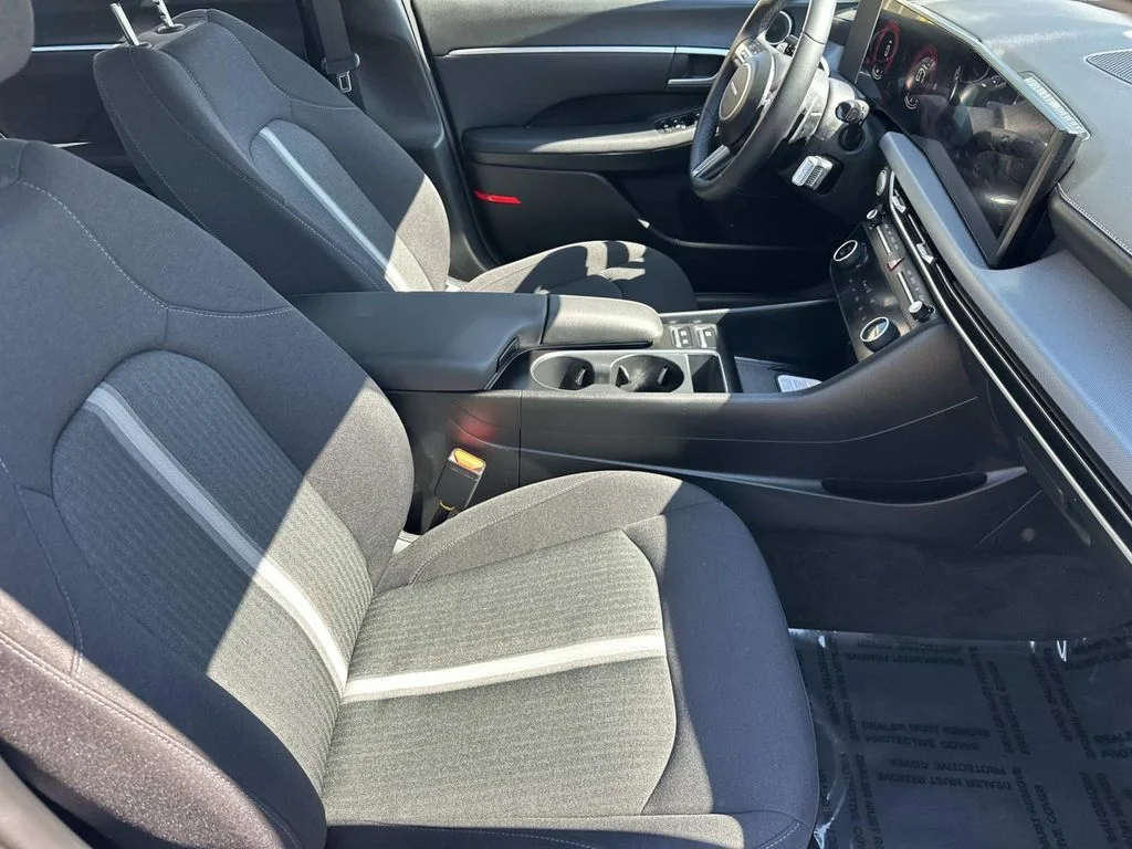 Used 2026 Blue Hyundai SEL Sport image 13
