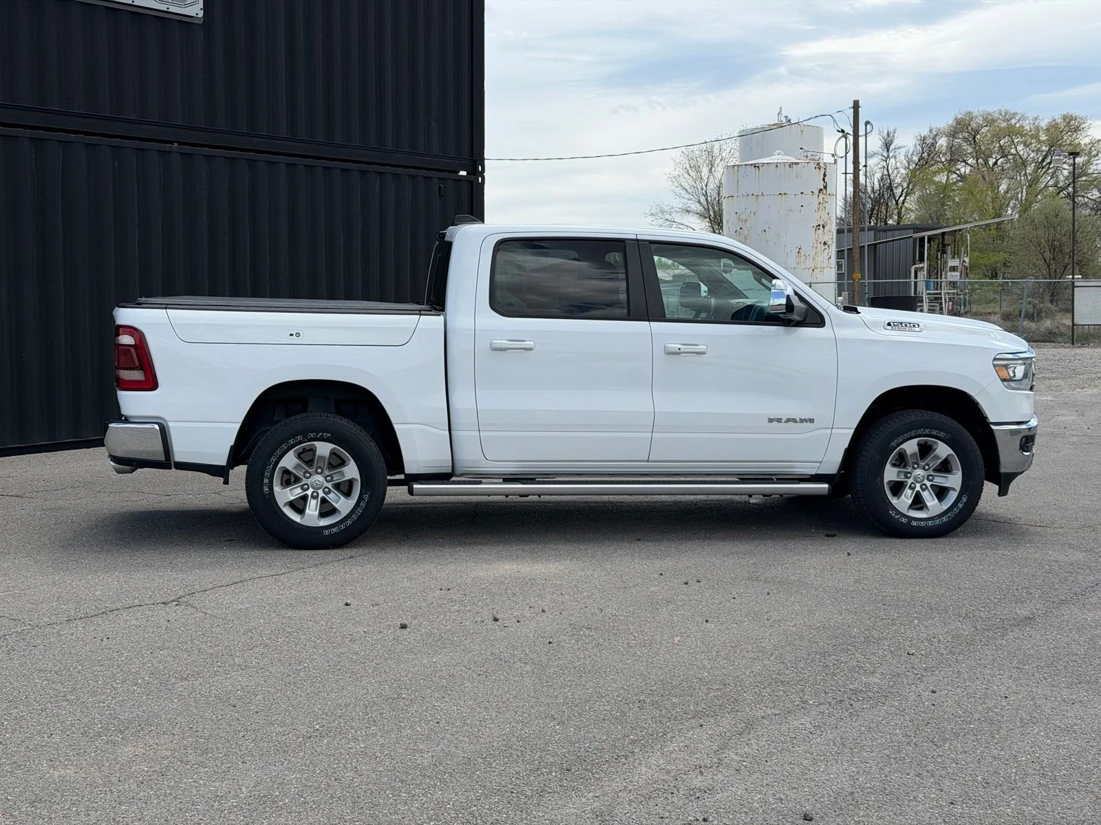 Used 2023 White Ram Laramie image 6