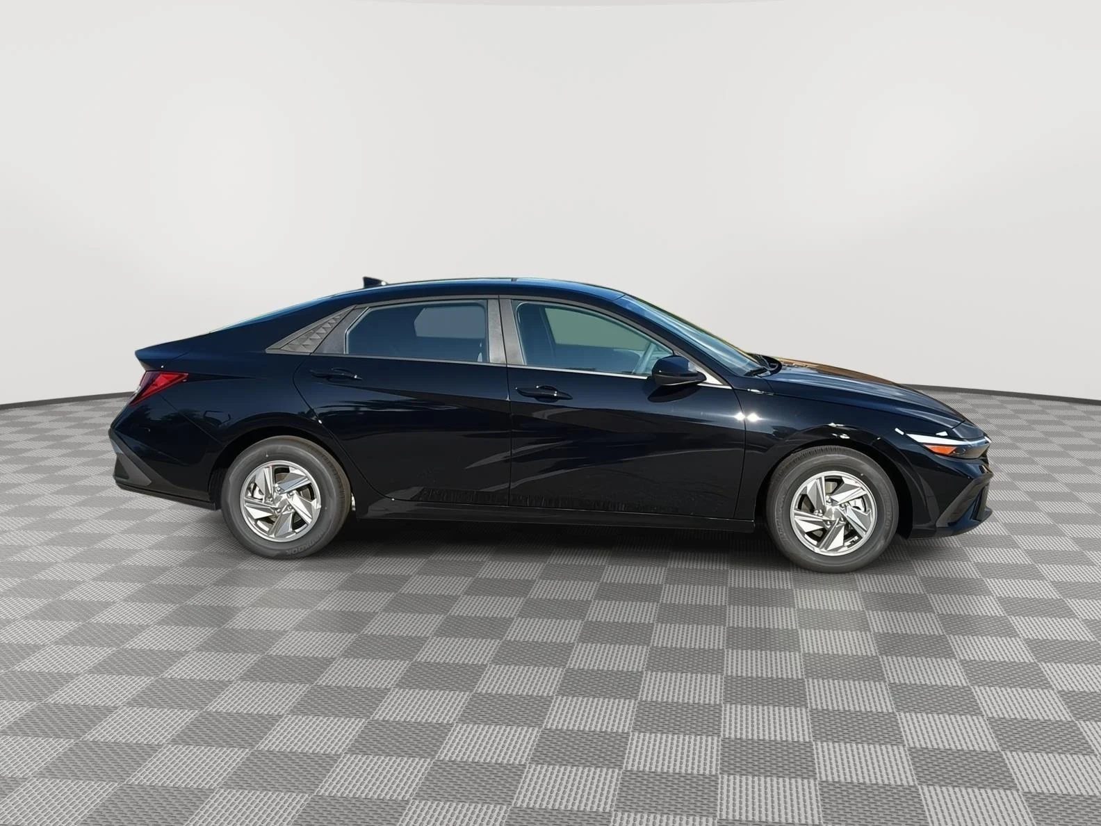 Used 2026 Abyss Black Hyundai SE image 5