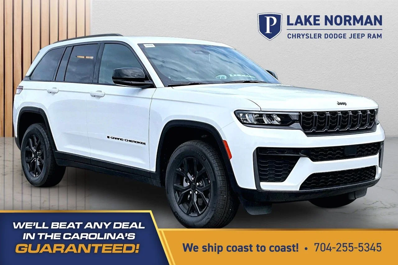 New 2026 Bright White Clear-Coat Exterior Paint Jeep Altitude image 1
