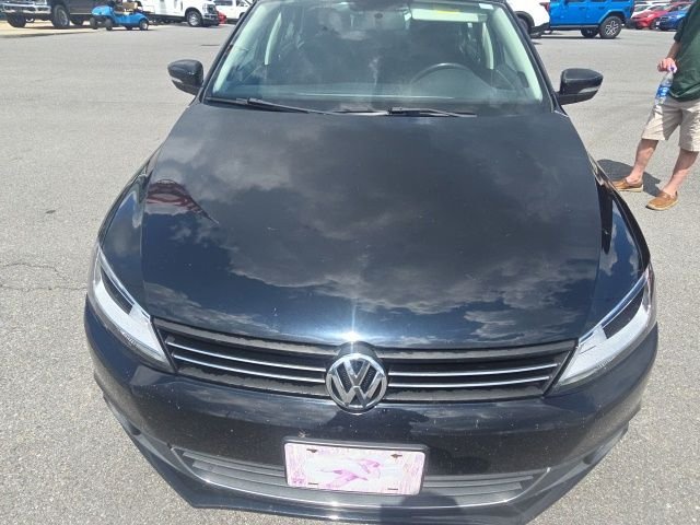 Used 2012  Volkswagen SEL image 3