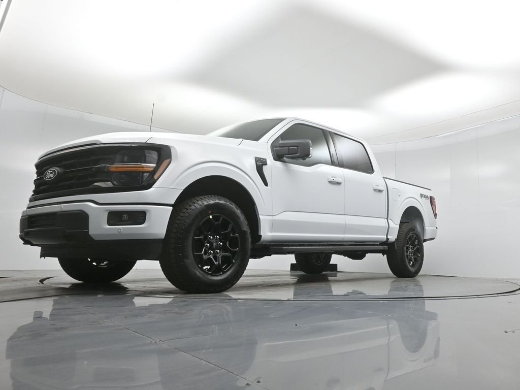 New 2026 Oxford White Ford XLT image 42