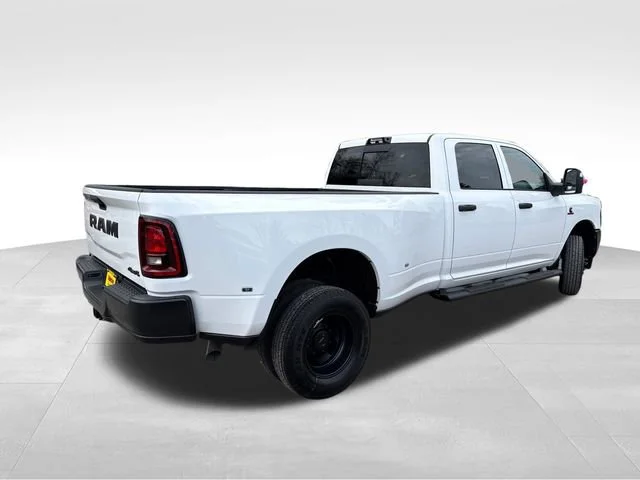New 2026 Bright White Clear-Coat Exterior Paint RAM Tradesman image 8