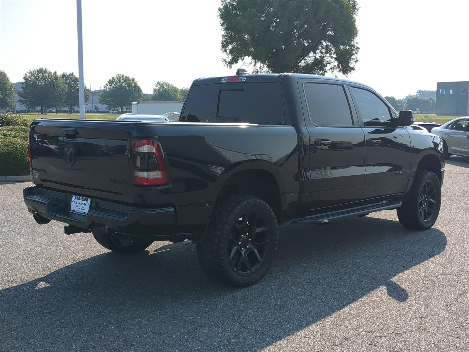 Used 2024  RAM TRUCK LARAM image 5
