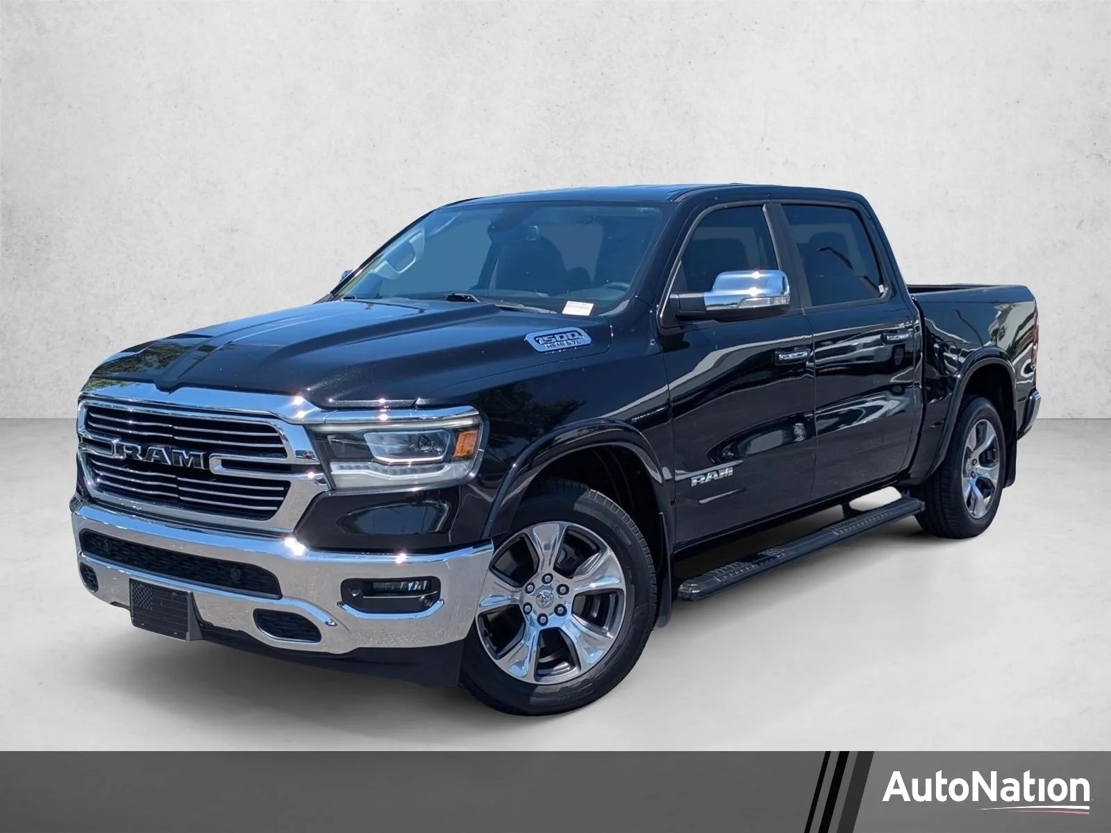 2019 RAM 1500 Laramie Crew Cab 5'7's photo