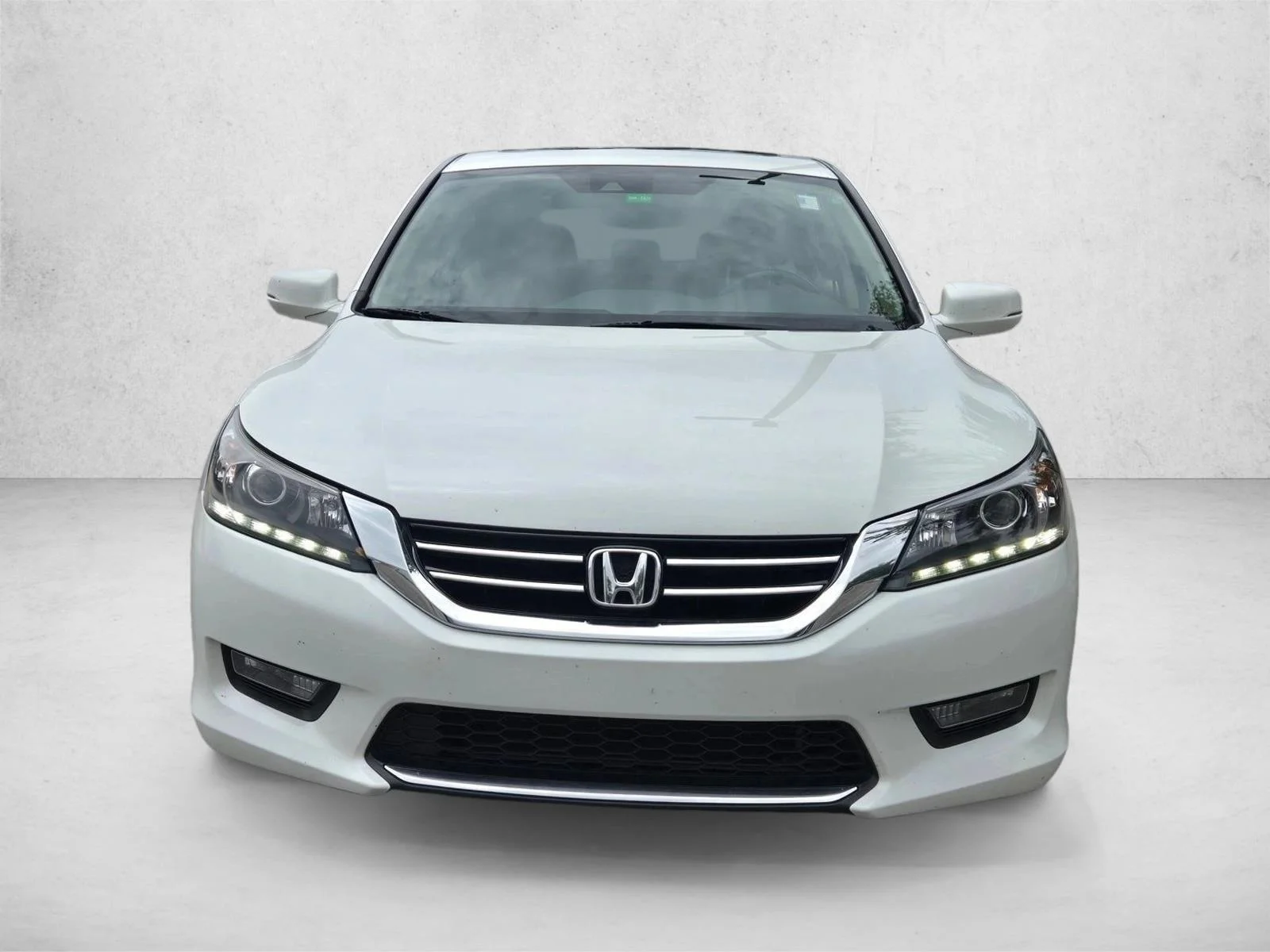 Used 2014 White Orchid Pearl Honda EX-L image 2