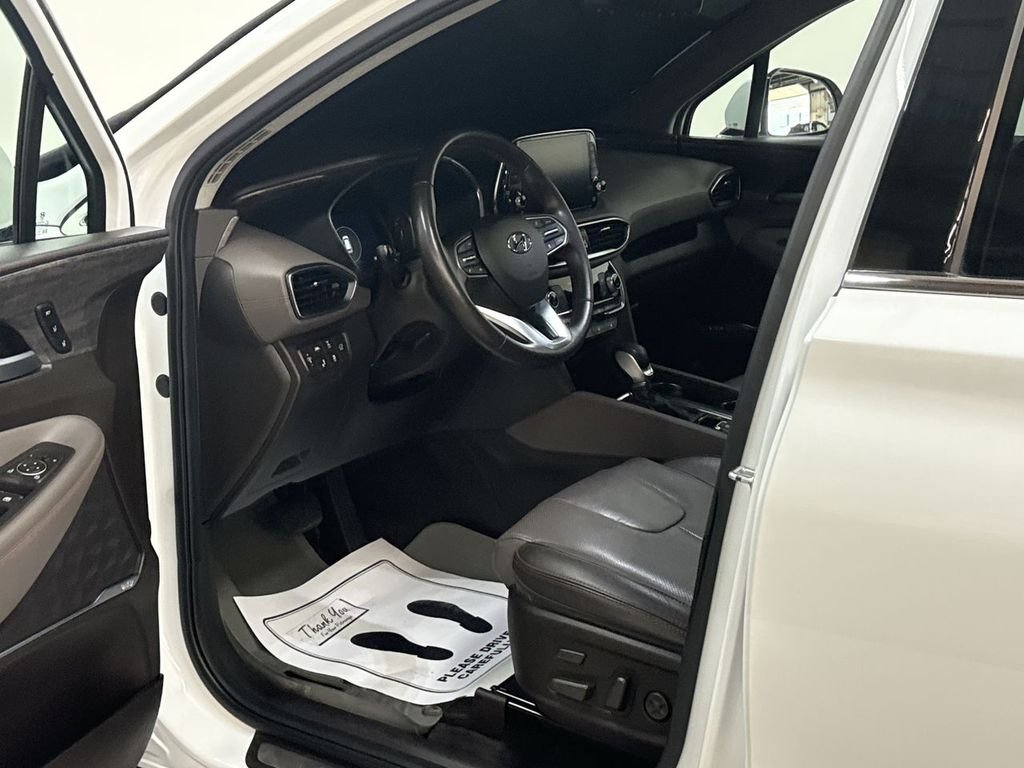 Used 2020 Quartz Hyundai Limited image 13