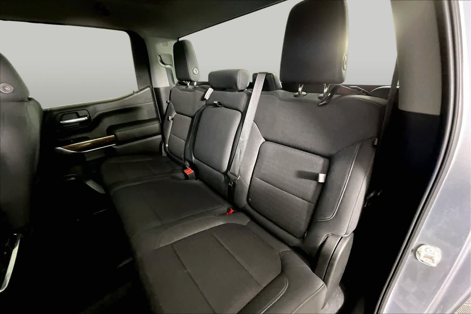 Used 2020 Satin Steel Metallic GMC Elevation image 19