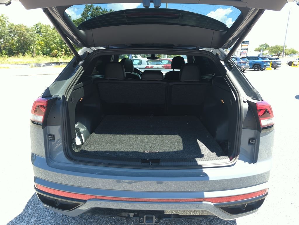 Used 2023 Gray Volkswagen 3.6L V6 SEL R-Line image 31