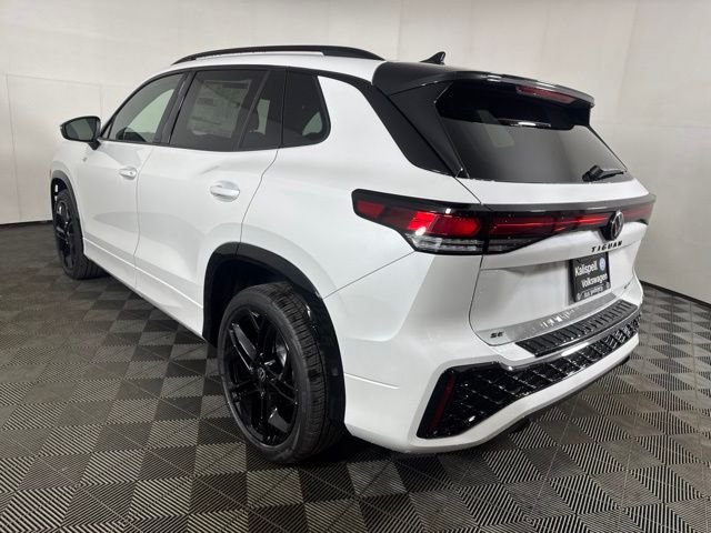 New 2026  Volkswagen 2.0T SE R-Line Black image 4
