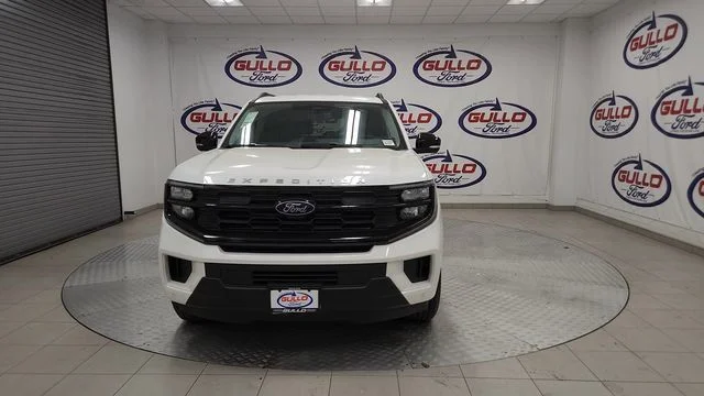New 2026 Star White Metallic Tri-Coat Ford Active image 4