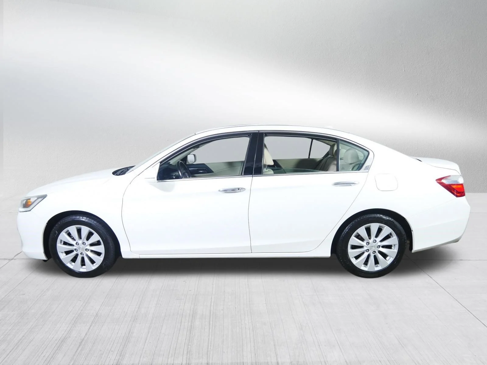 Used 2014 White Orchid Pearl Honda EX-L image 4