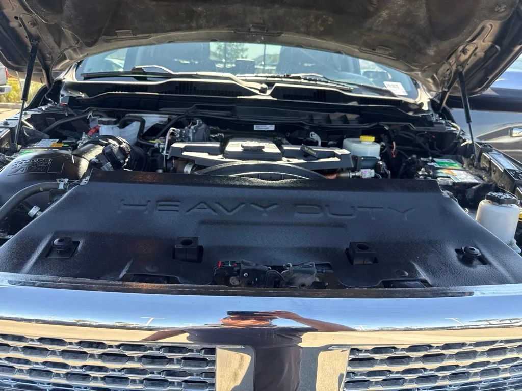 Used 2015 Gray Ram Laramie image 27