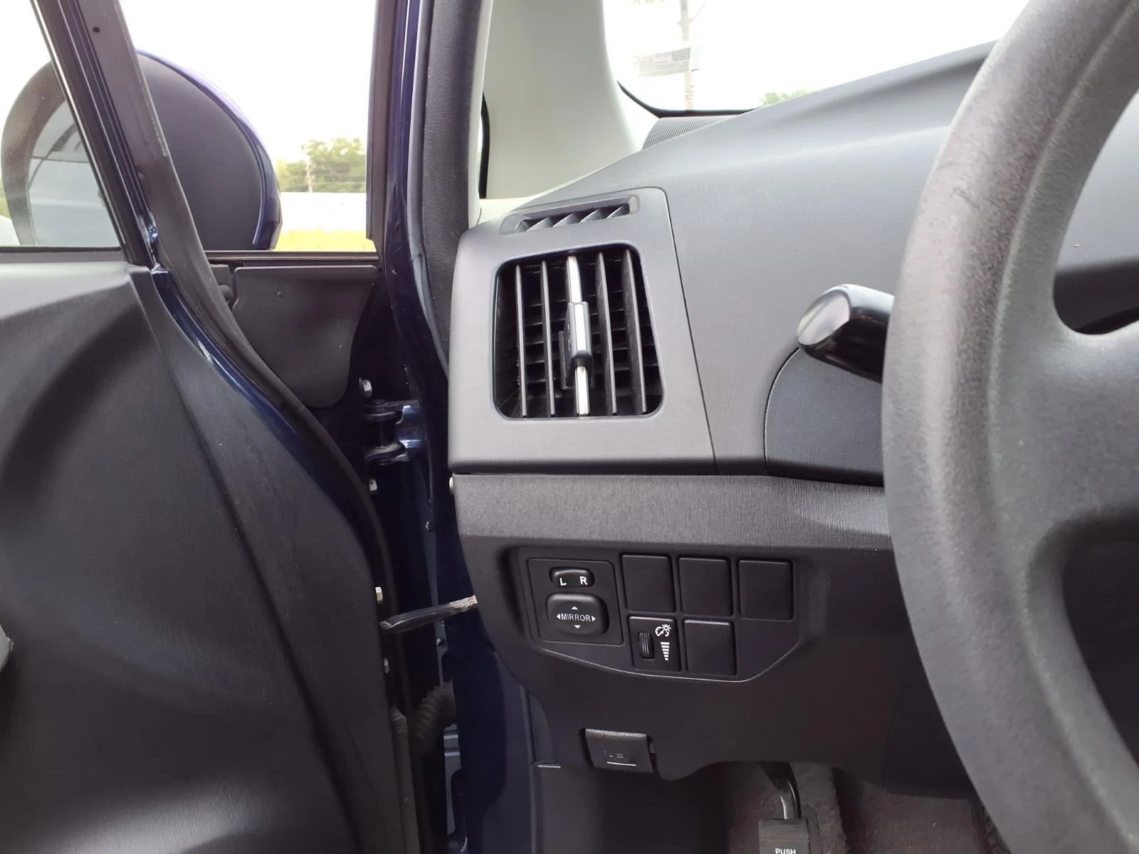Used 2014 Nautical Blue Metallic Toyota Two image 11