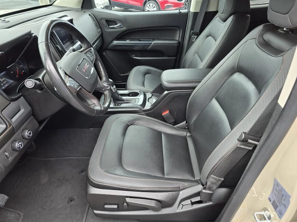 Used 2022 Desert Sand Metallic GMC AT4 - Leather image 9