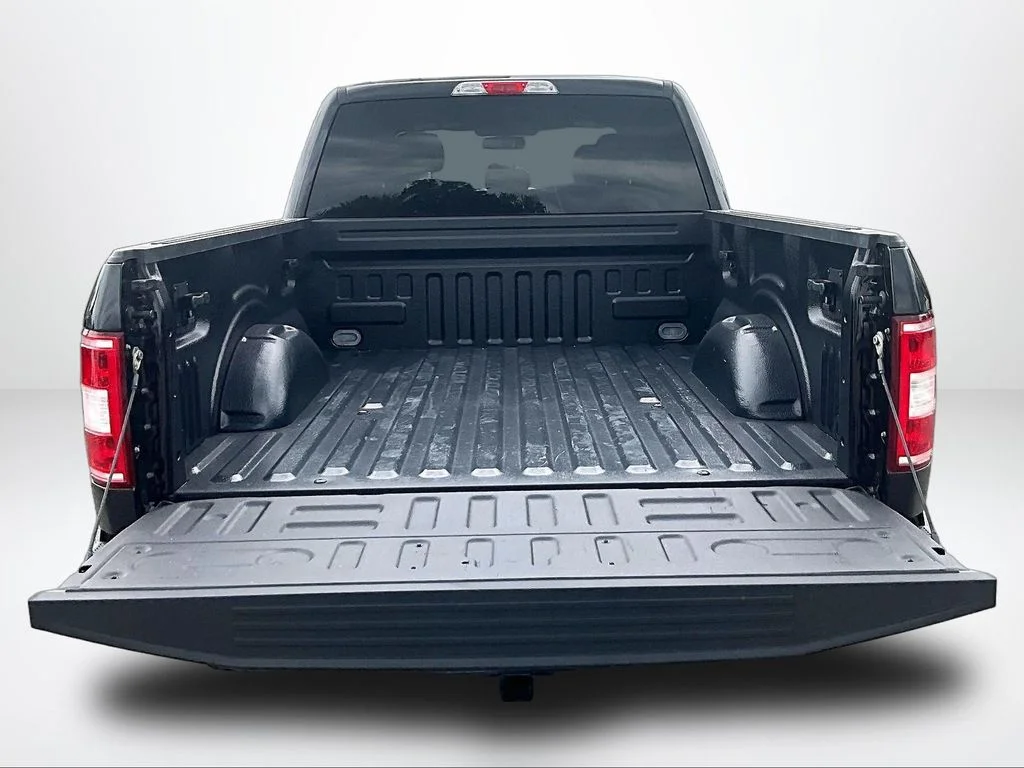 Used 2018 Black Ford XLT image 19