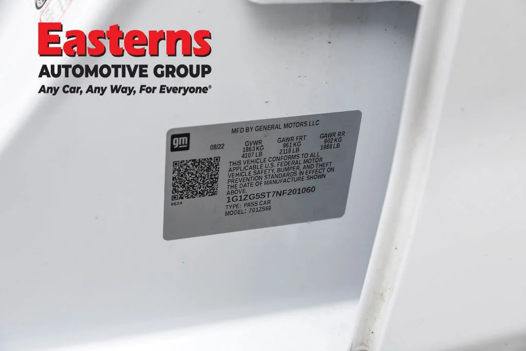 Used 2022 White Chevrolet RS image 33