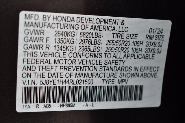 Used 2024 Liquid Carbon Metallic Acura Technology image 25
