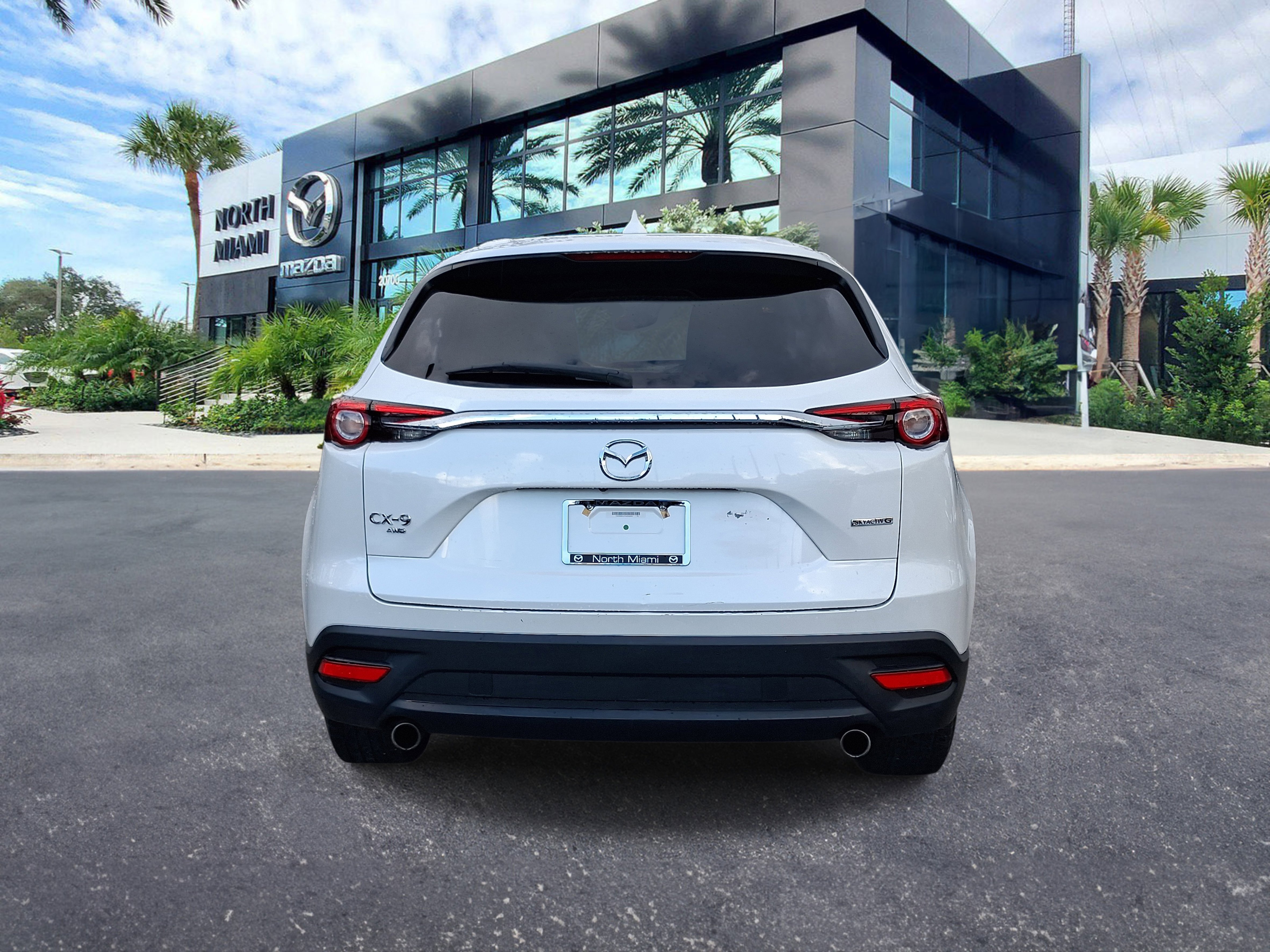 Certified Used 2023 White Mazda Touring image 4
