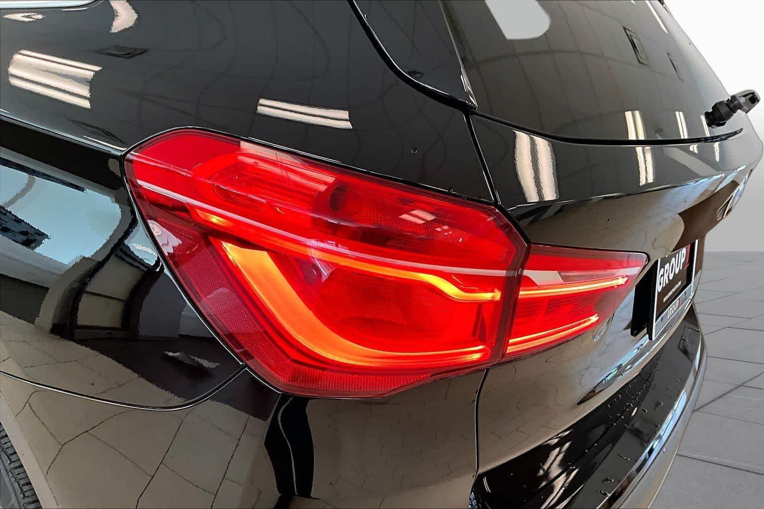 Used 2017 Jet Black BMW sDrive28i image 27
