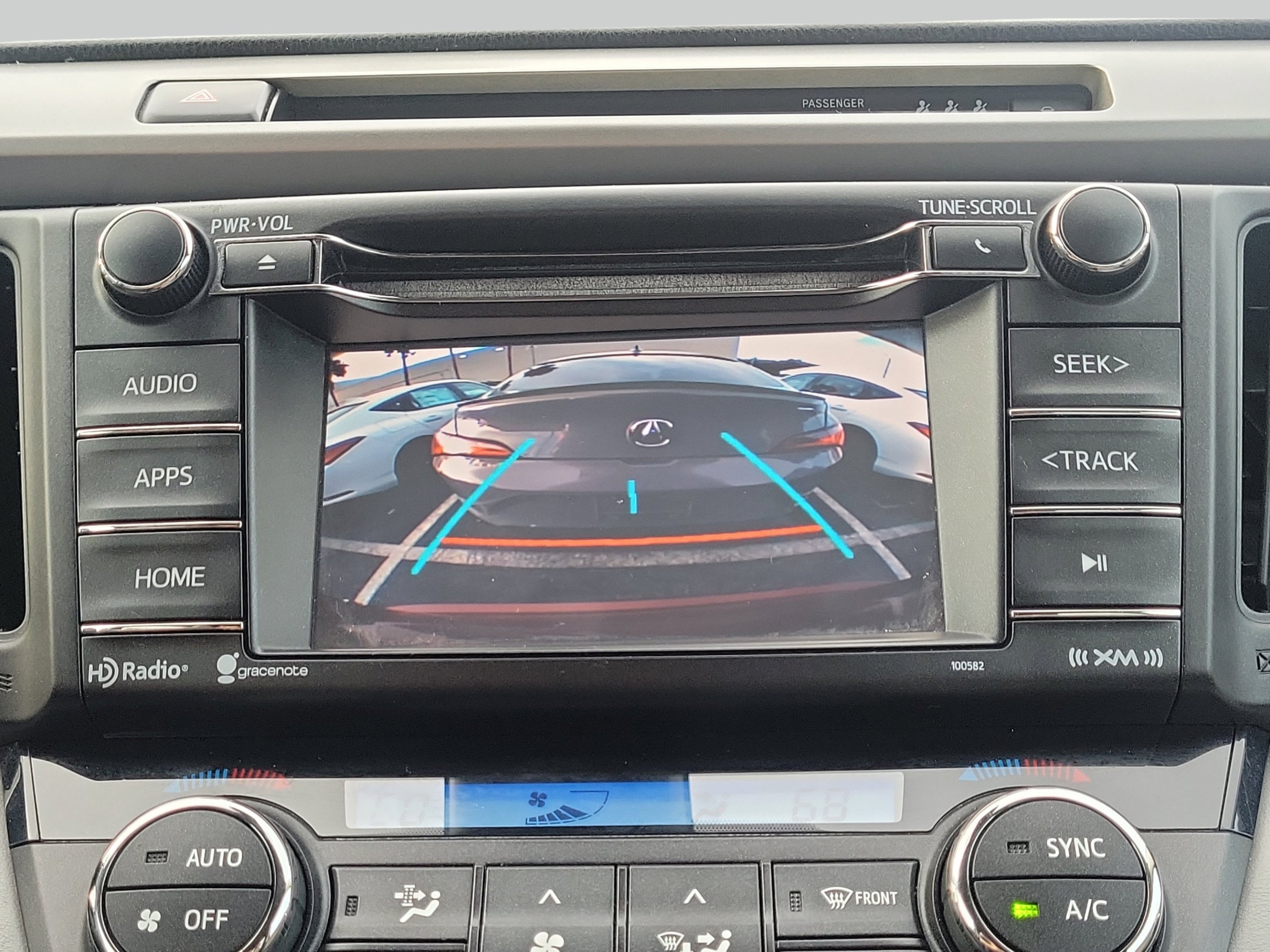 Used 2018 Pearl Toyota XLE image 28