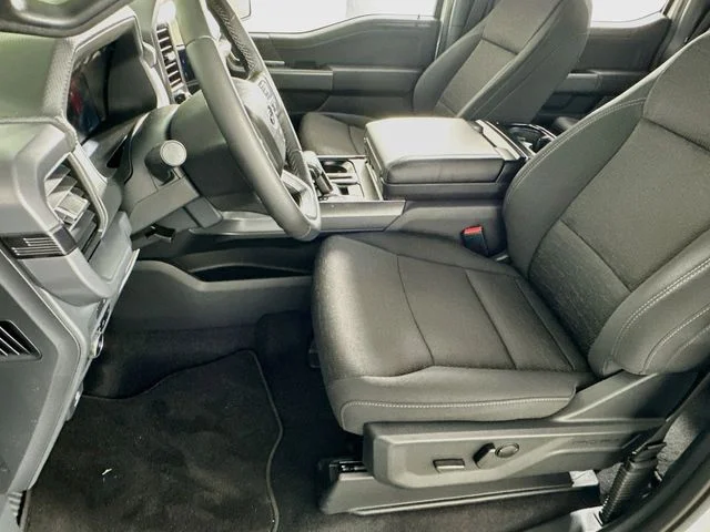 New 2026 White Ford XLT image 9
