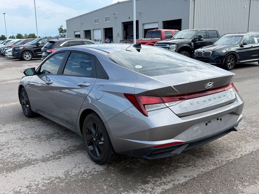 Used 2023 Gray Hyundai SEL image 19