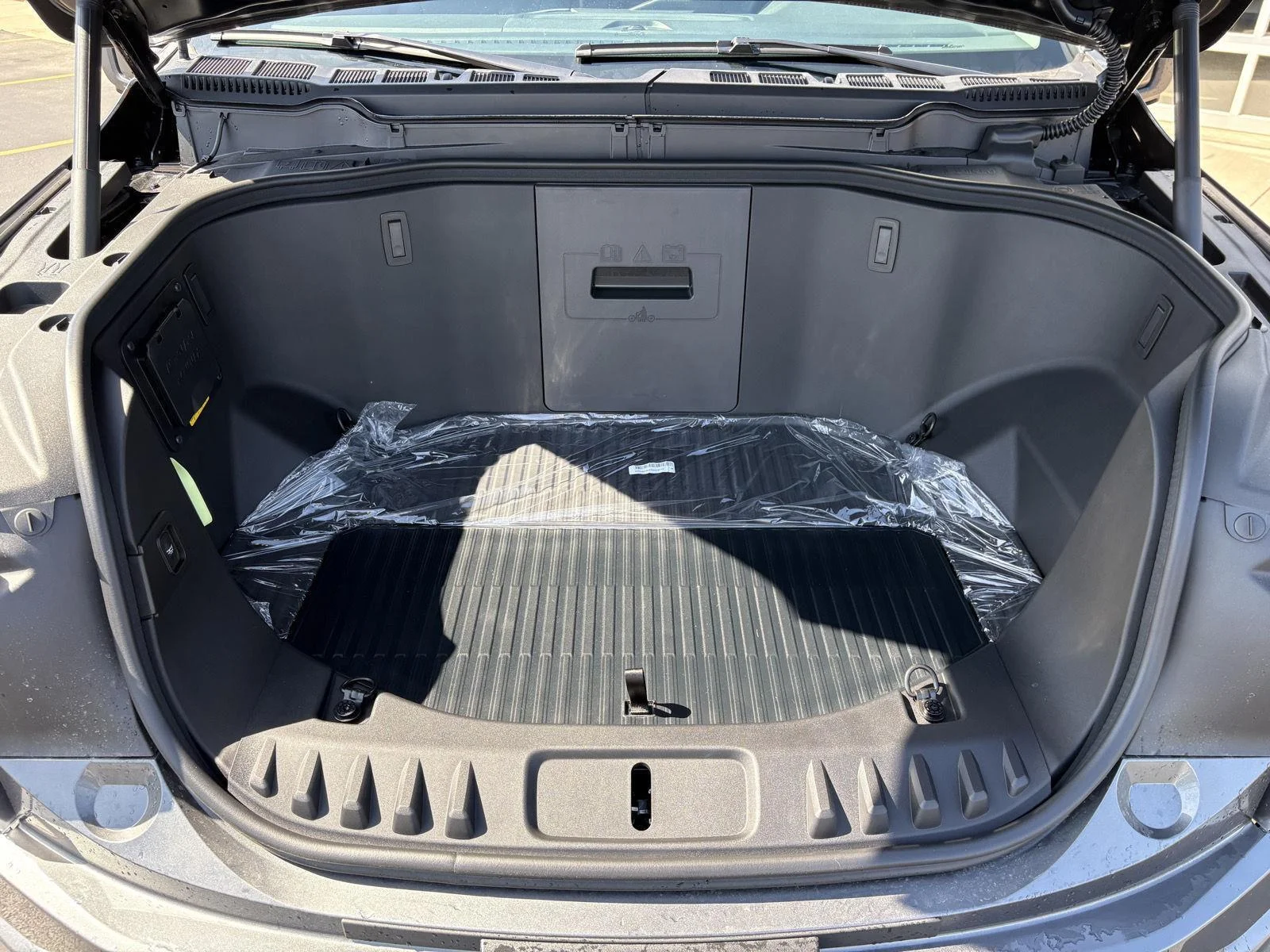 2025 Ford F-150 Lightning Flash - Photo 28