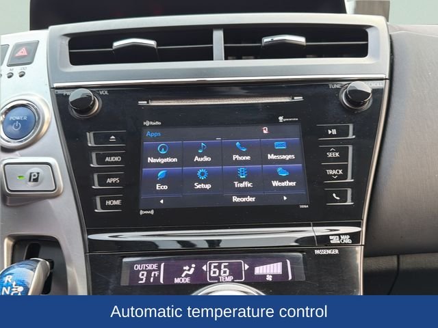 Used 2017 Silver Toyota Three image 11
