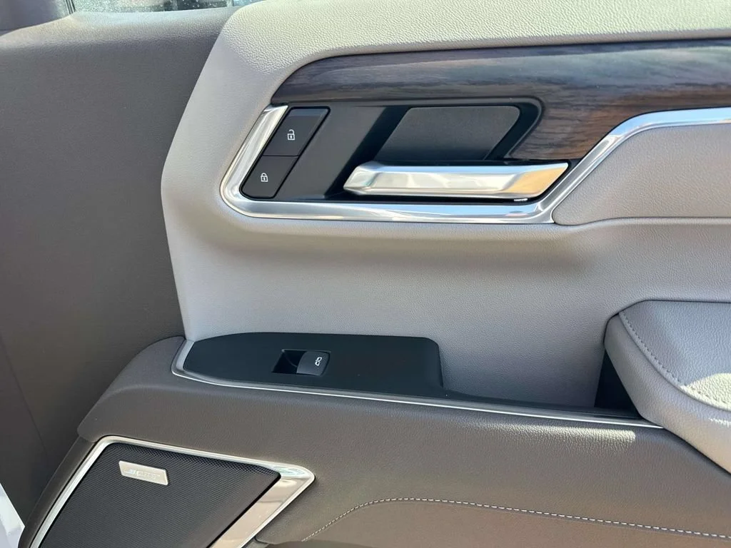 New 2026 Summit White GMC SLT image 26