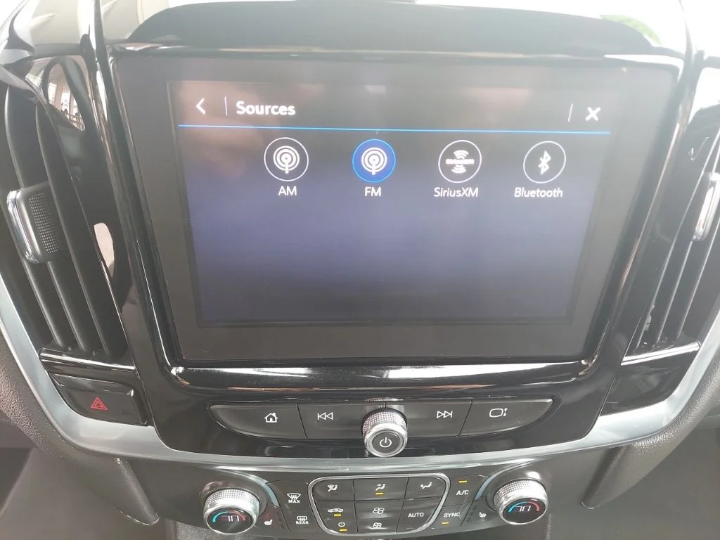 Used 2023 White Chevrolet LT Leather image 24