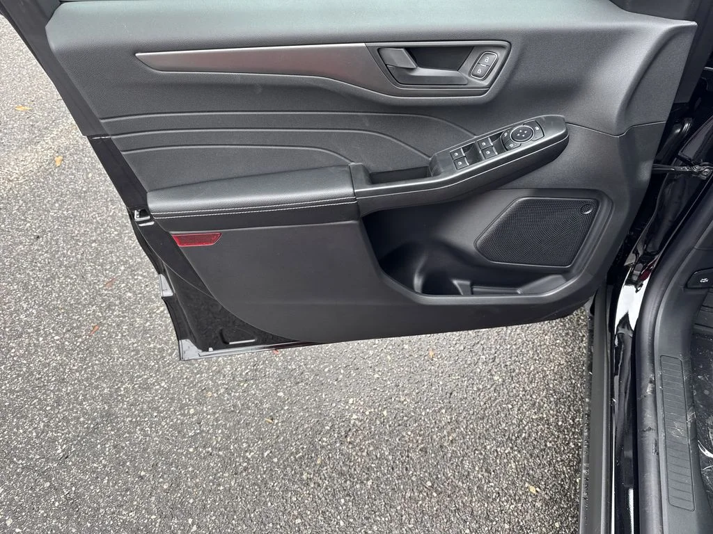 New 2026 Black Ford Active image 10