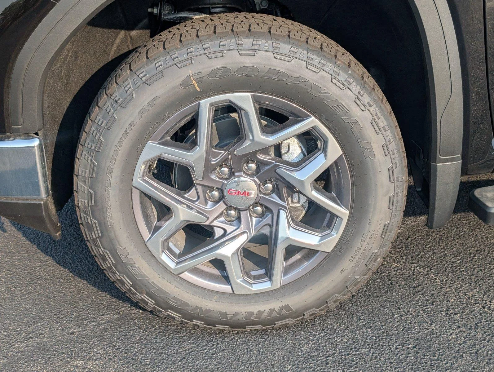 New 2026 Onyx Black GMC SLT image 11