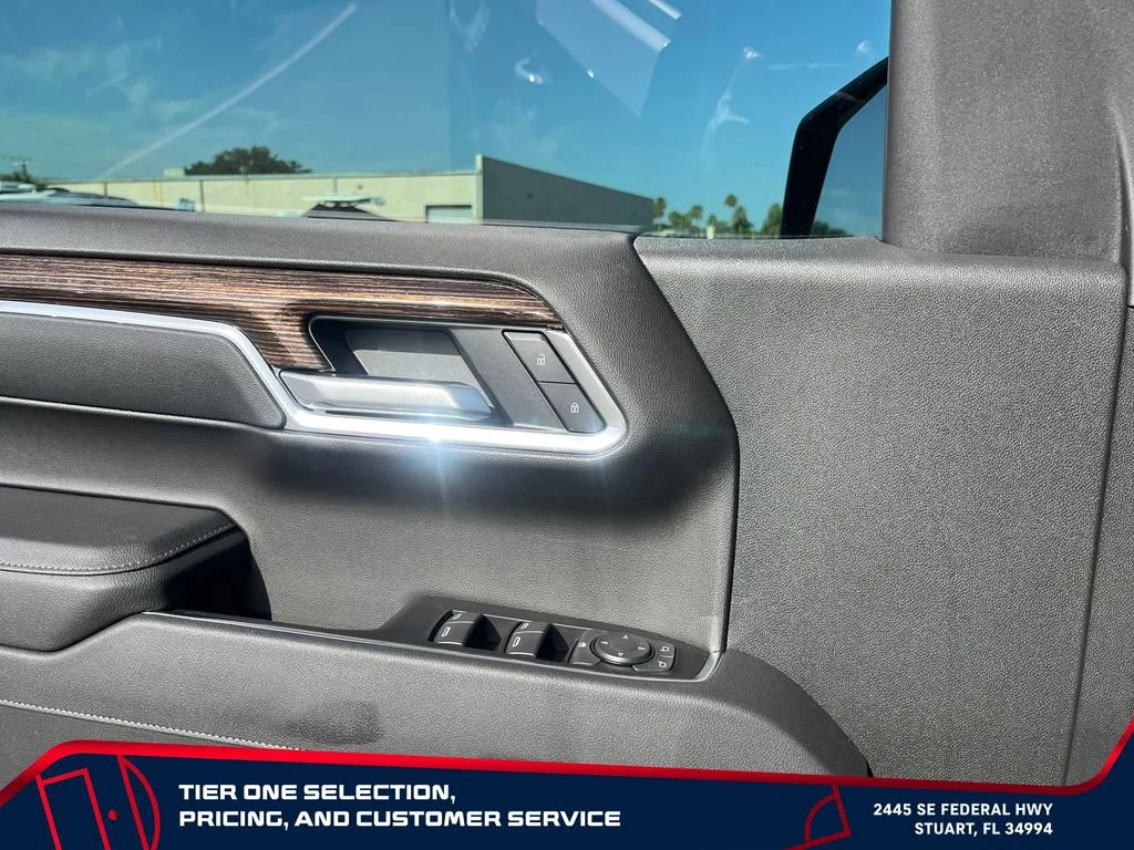 New 2026 Sterling Metallic GMC Elevation image 22