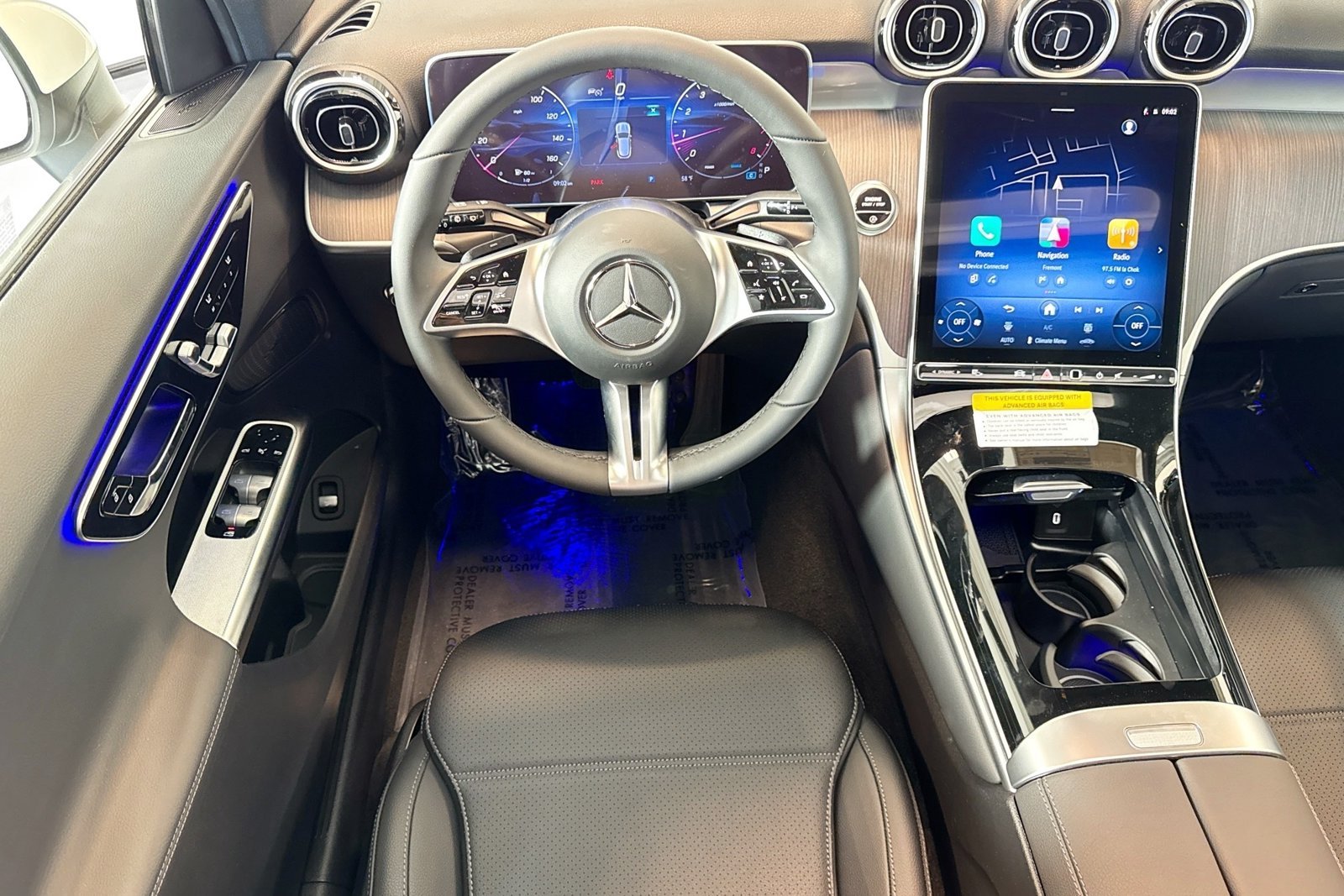 New 2026 Polar White Mercedes-Benz GLC 300 image 20