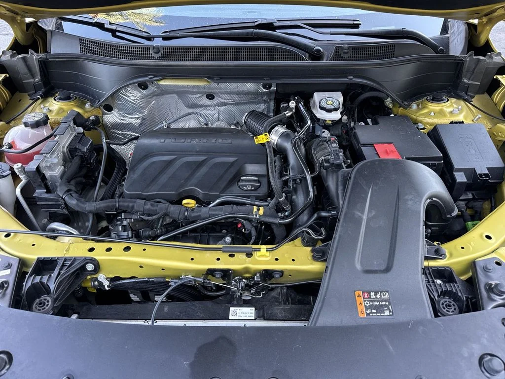 Used 2024 Yellow Chevrolet 2RS image 29